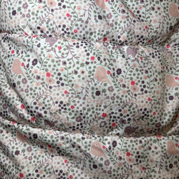 H&M - Cozy Warm Outdoor Winter Floral Girls Kids Puffer Jacket in Size 12-18M - Picture 4 of 6